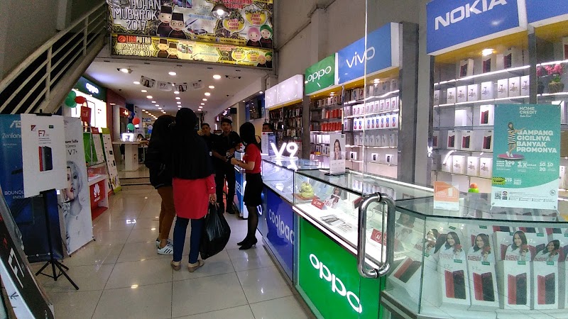 Warung Kopi di Jalan Ir Juanda: Saingan Rival Saat Citimall Datang